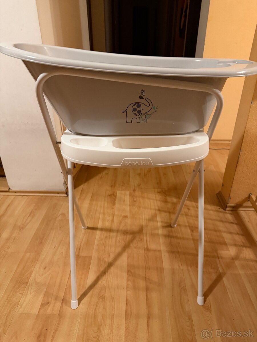 Detska vanicka so skladacim stojanom