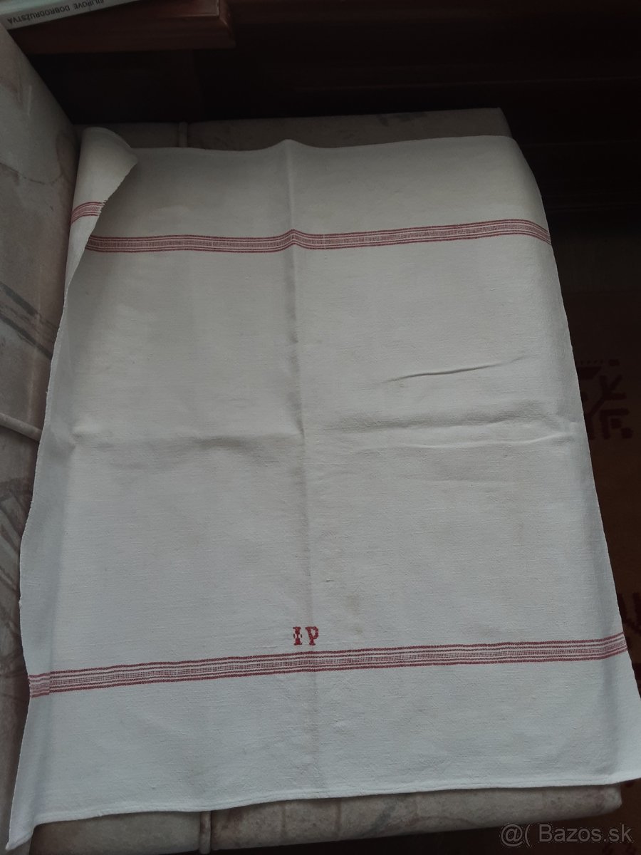 Predaj tkaných ručníkov