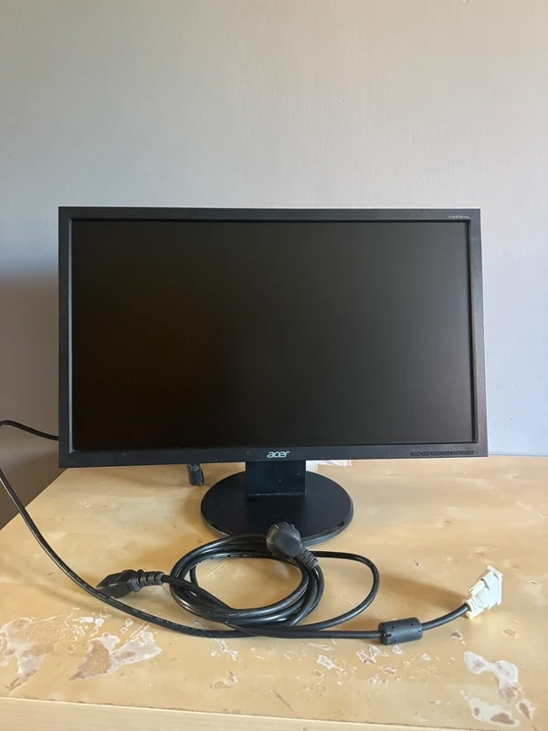 Acer V223HQL