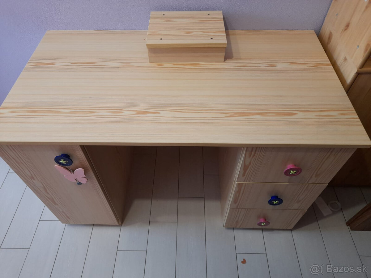 Písací stôl do detskej izby