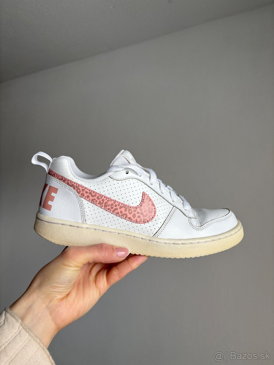 Tenisky veľ. 38,5 zn. NIKE