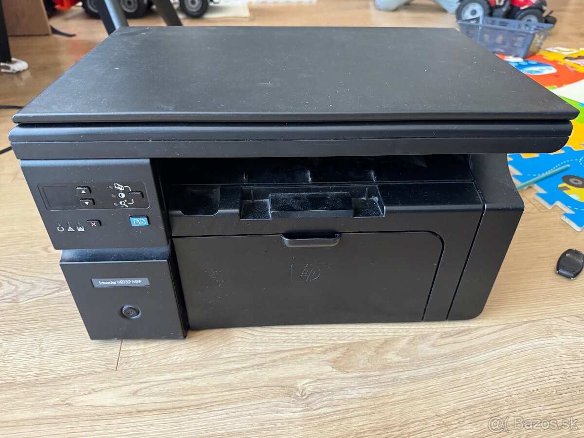 HP LaserJet M1132 MFP čiernobiela nefunkčná