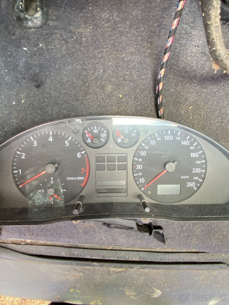 Audi A4 B5 sedan 1.6 benzín 74kw 1999