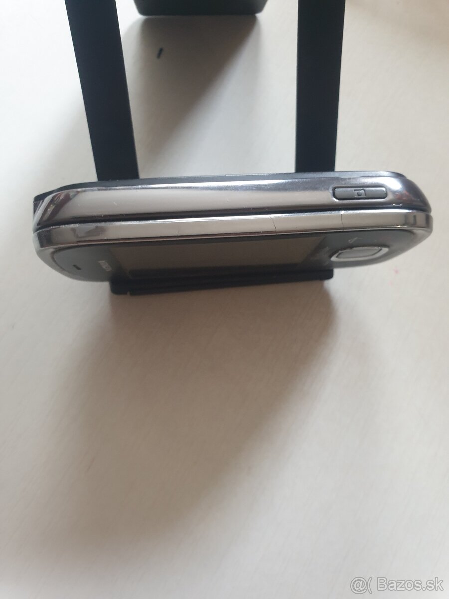 Nokia 7230