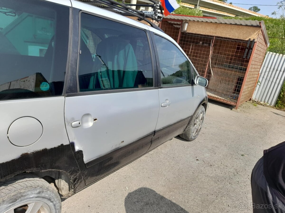 Seat Alhambra rozpredám na ND