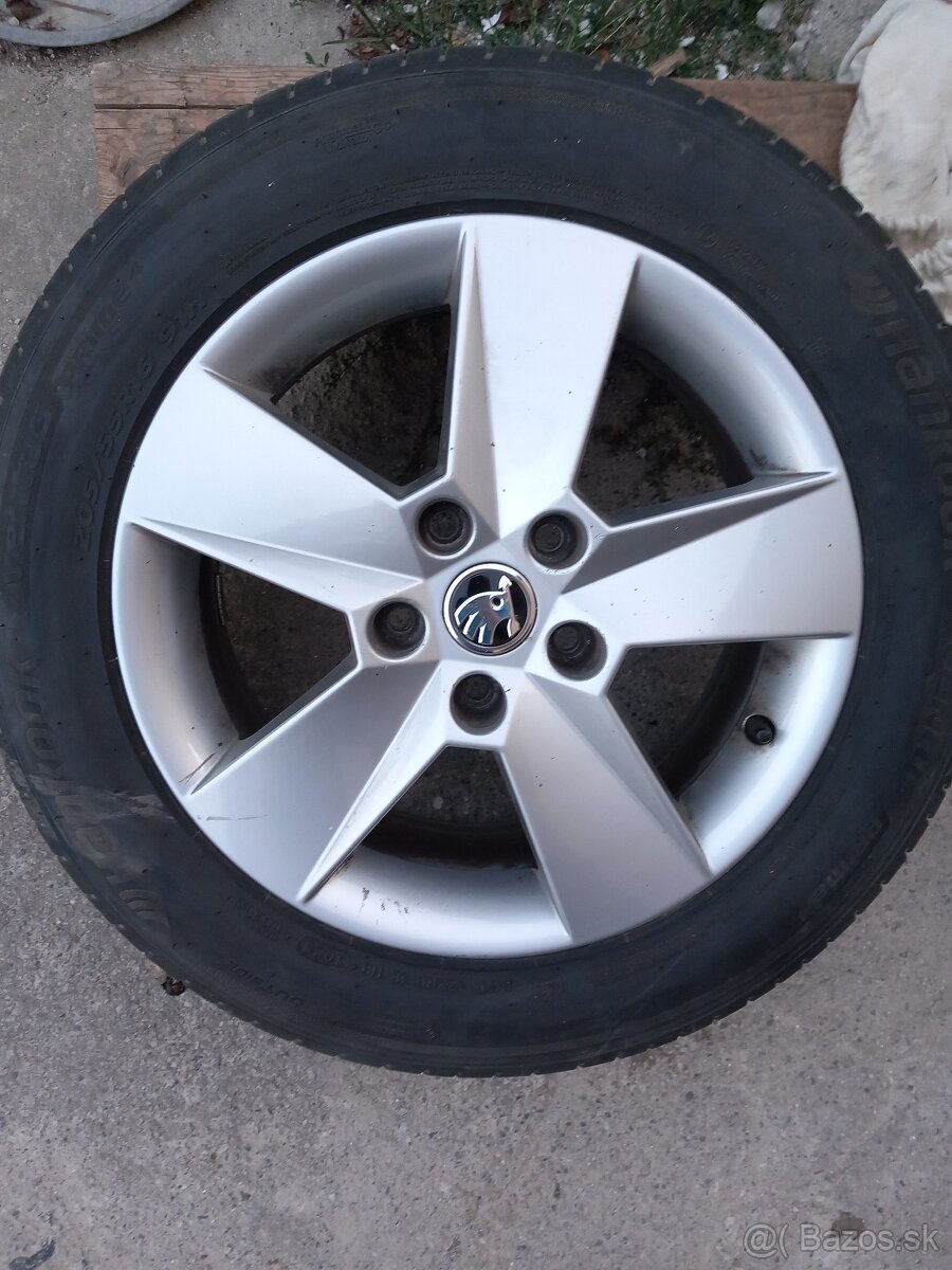 Alu disky a nove pneu r16 skoda