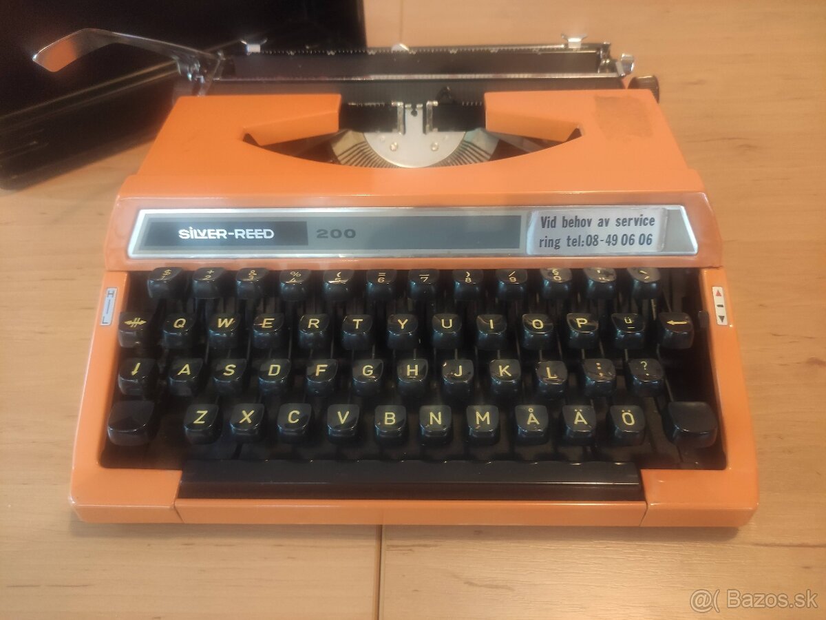 Retro kufríkový písací stroj