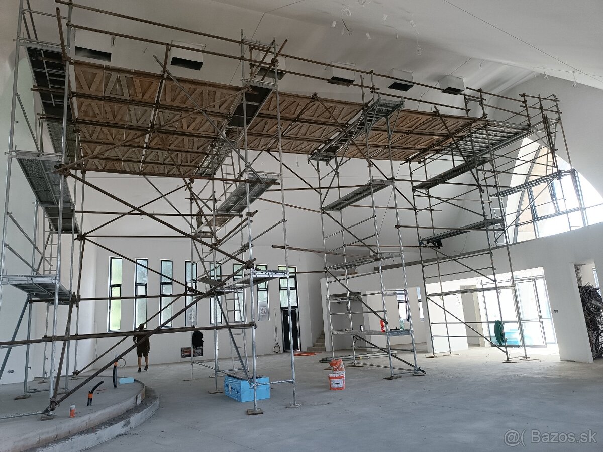 🏗️ Lešenárske služby – montáž a demontáž lešenia