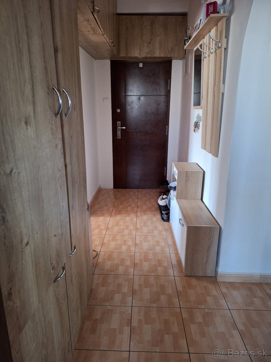 3 izbový byt Tlmače Lipník so záhradkou