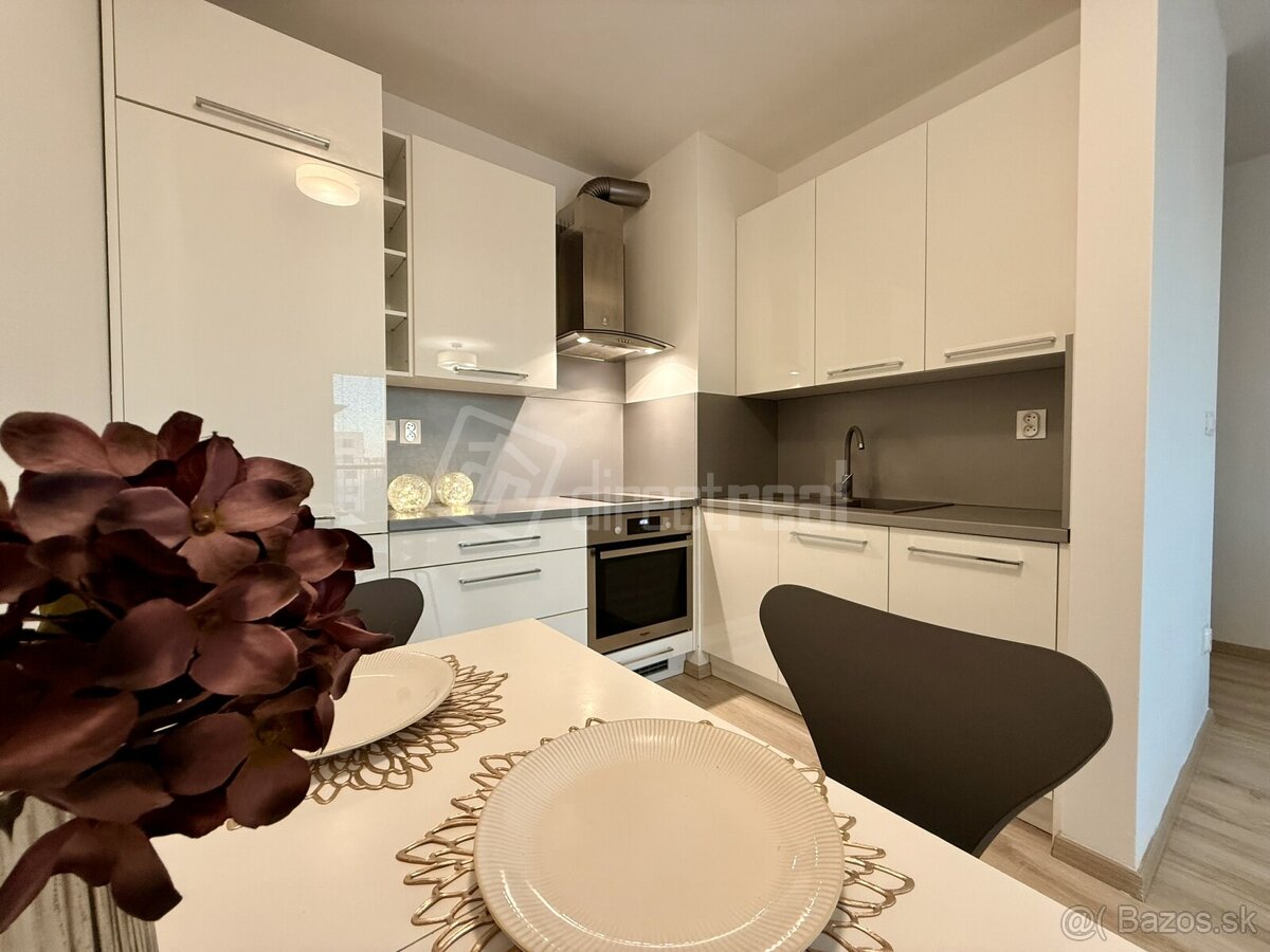 Prenájom - okamžite voľný zariadený 2 izbový byt -…