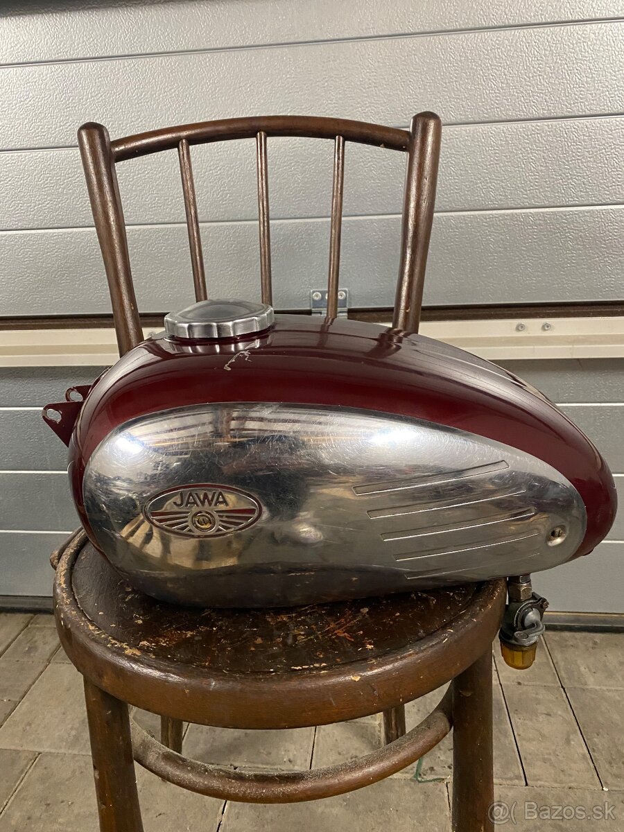 Palivová nádrž Jawa 250/350 panelka