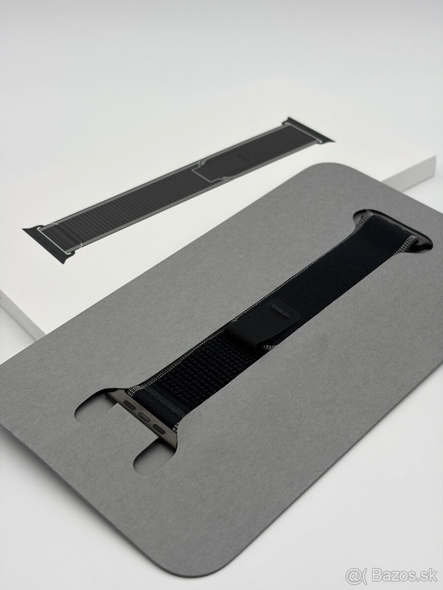 Apple Watch Black/Charcoal Trail Loop - M/L