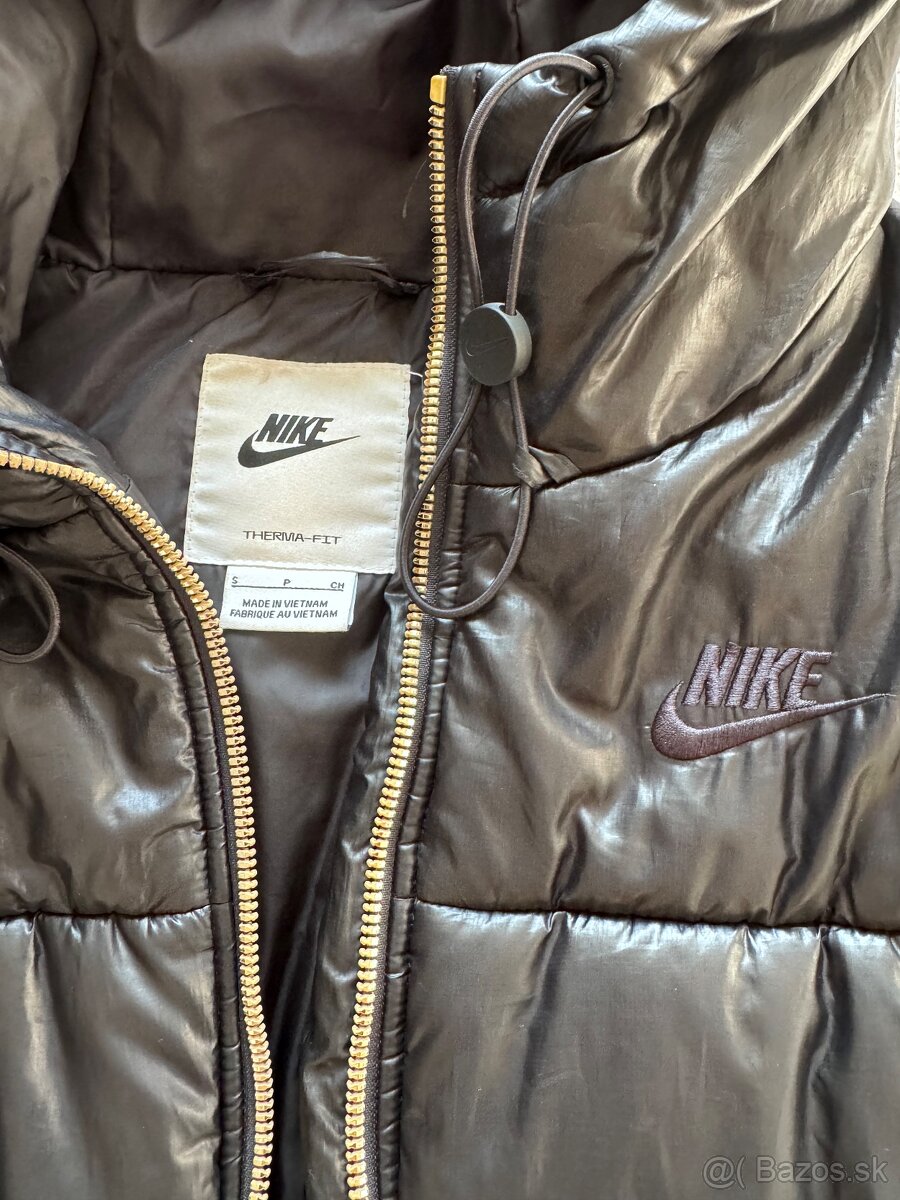 Zimna bunda Nike originál