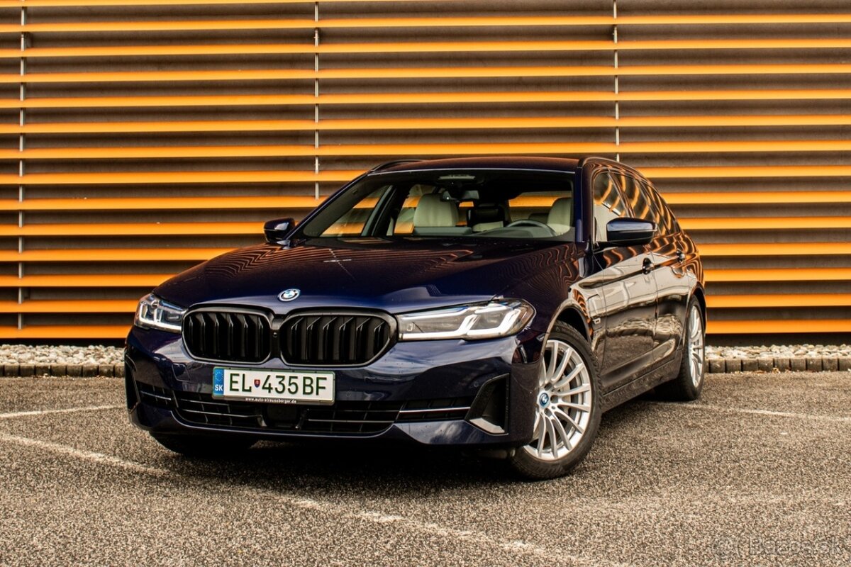 BMW Rad 5 Touring 530e Laser, v Záruke 2026, Adaptive, 4Zone