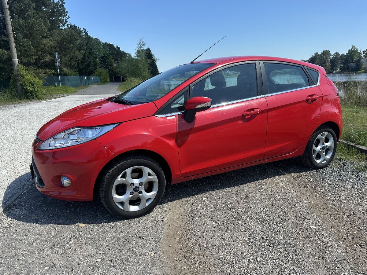 Ford Fiesta 1.2 benzín