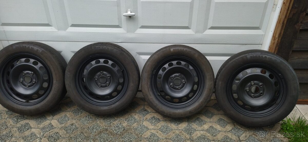 Letne pneu Continental 205x55 R16