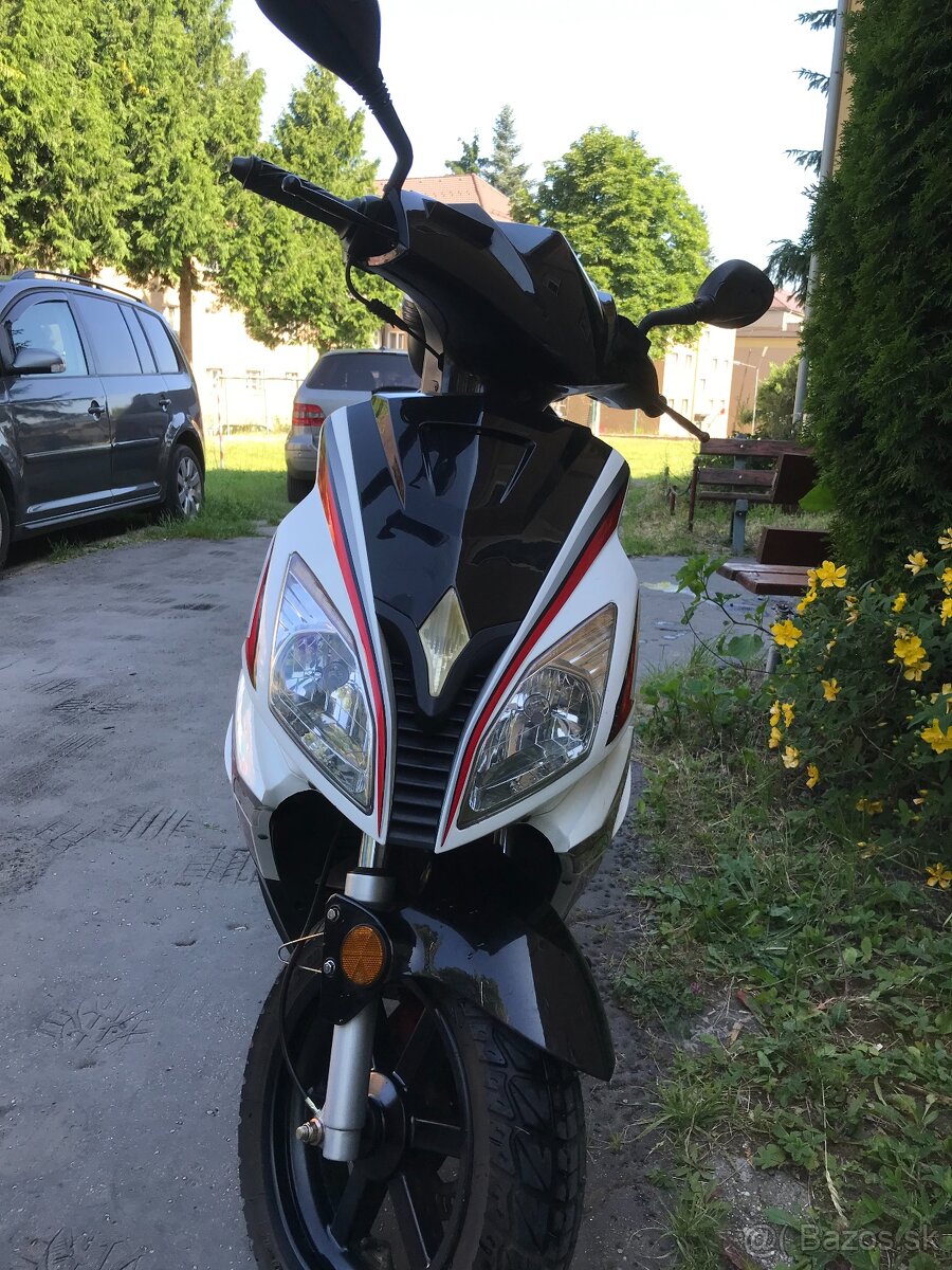 Predám skuter motorro sonny