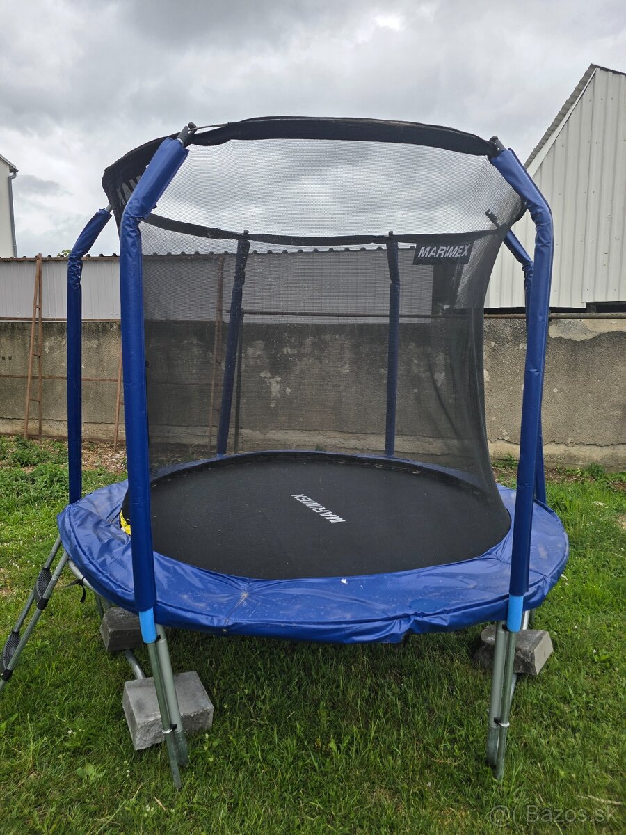 Trampolina