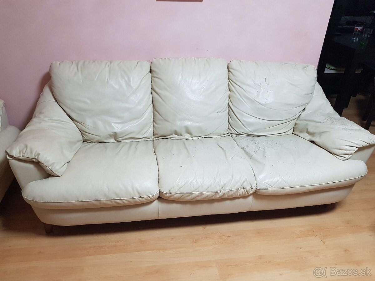Gauč a kreslo
