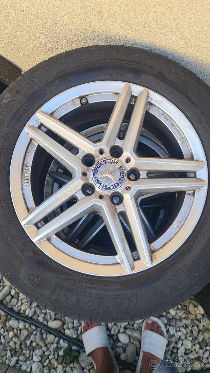 Predam elektrony na mercedes s pney