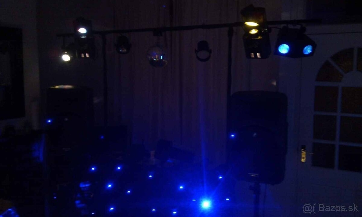 Kompletný profesionálny mobilný DJ zvuk