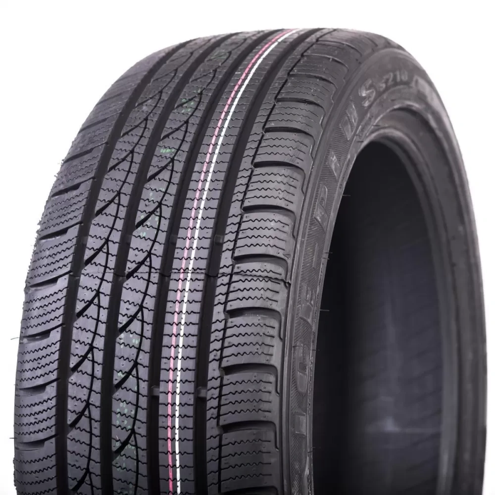 225/40R18 zimné