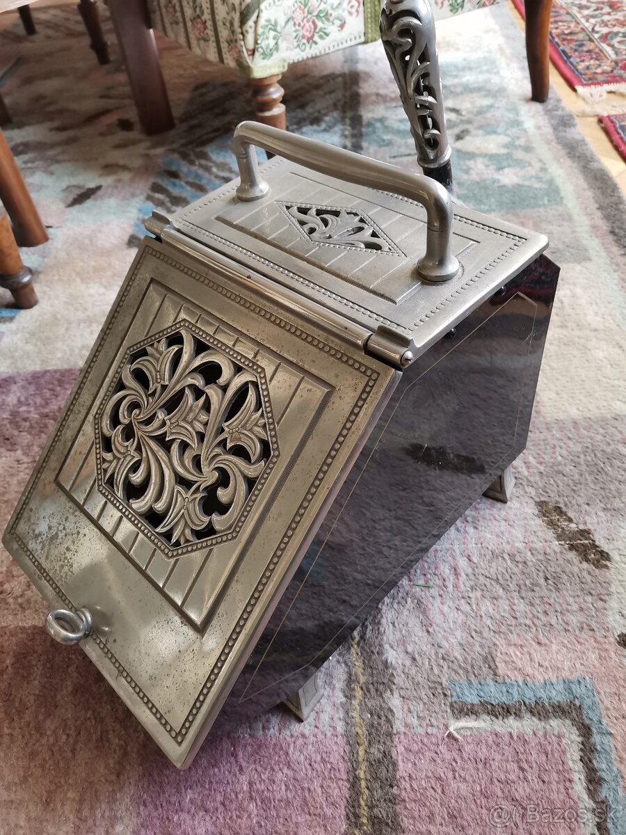 Predám krásny starožitný uhlák s lopatkou