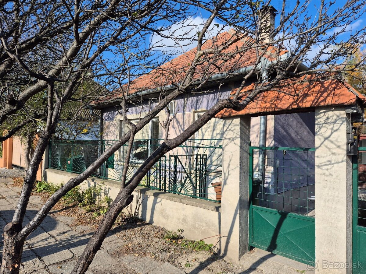 Na predaj 3 izbový rodinný dom v Kolárove