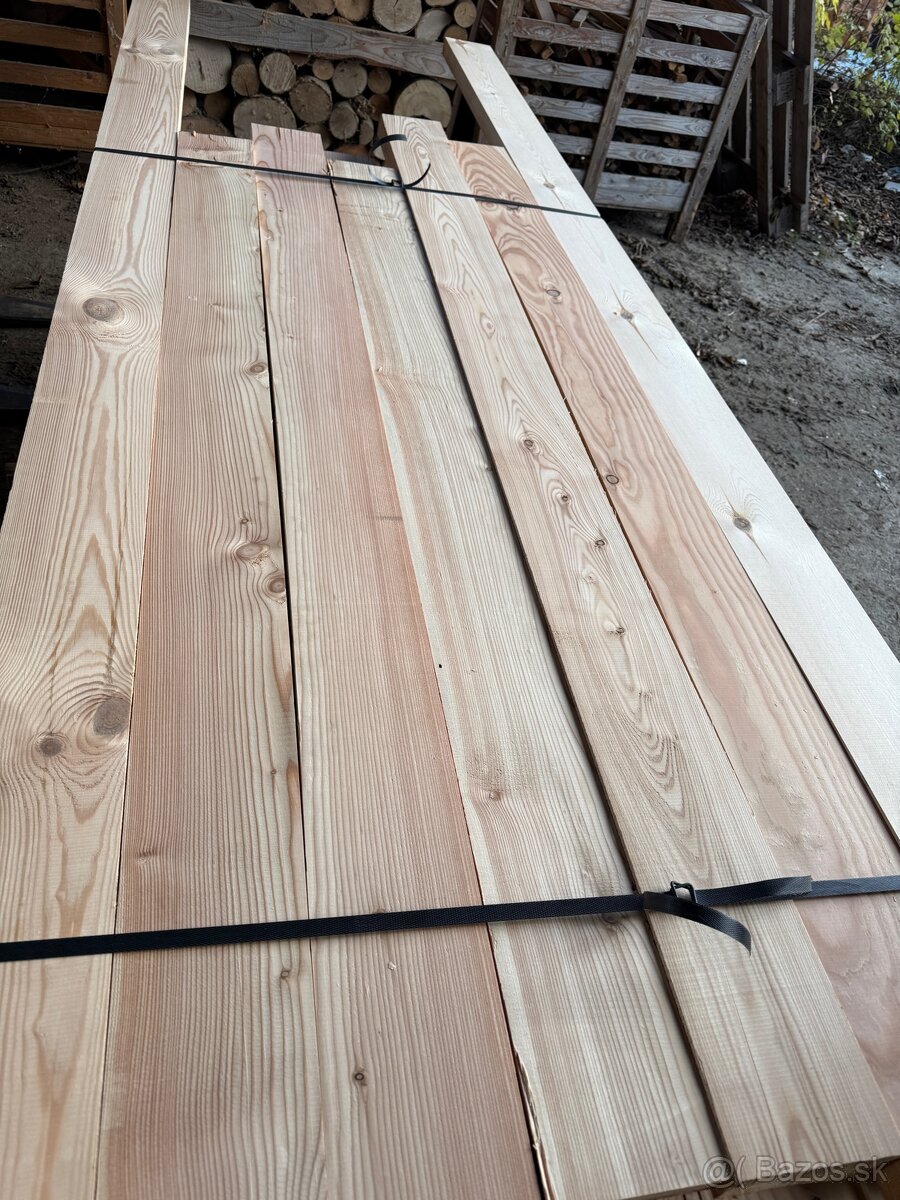 Predám červený smrek