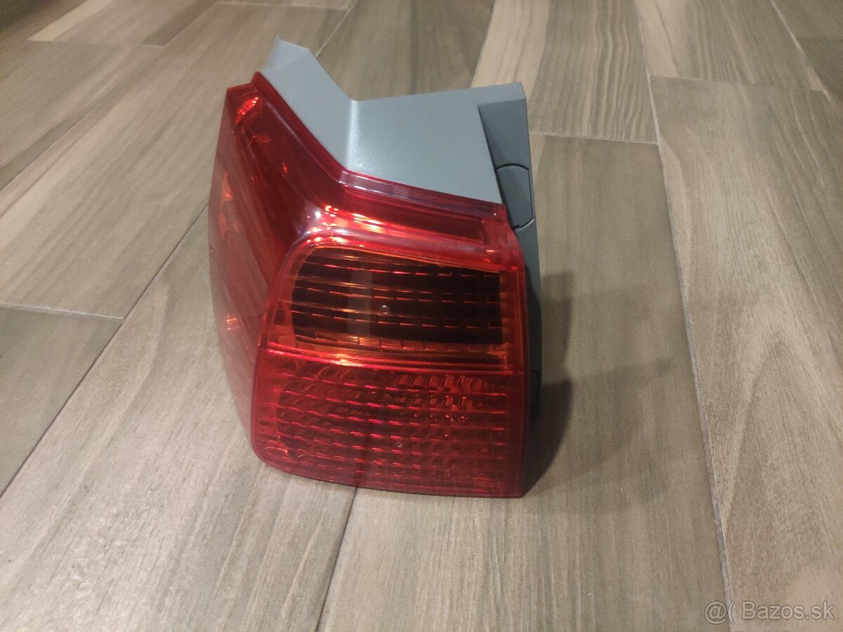 Lave zadné svetlo accord 7 aerodeck