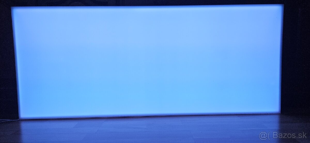 RGB led pozadie za akvárium 120x50cm