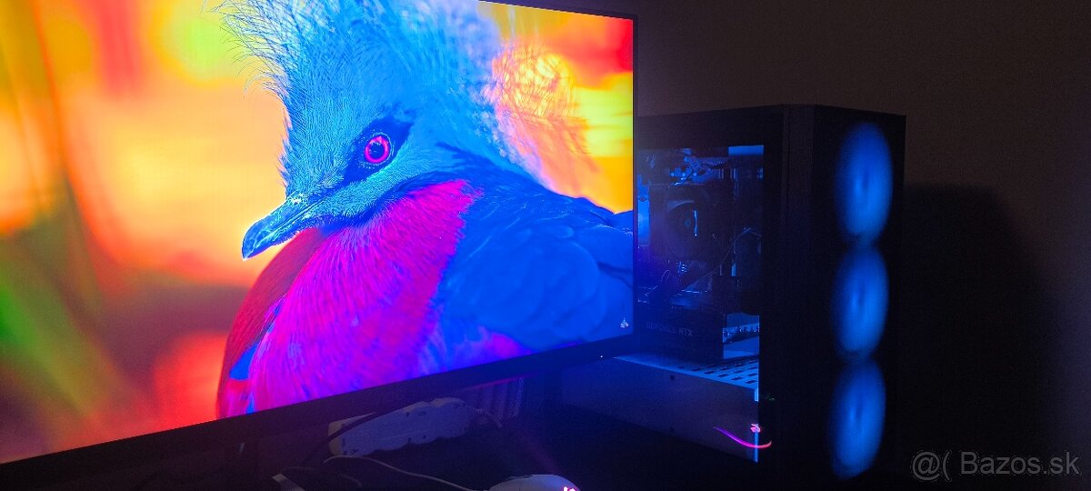 Predám veľmi málo používaný počítač