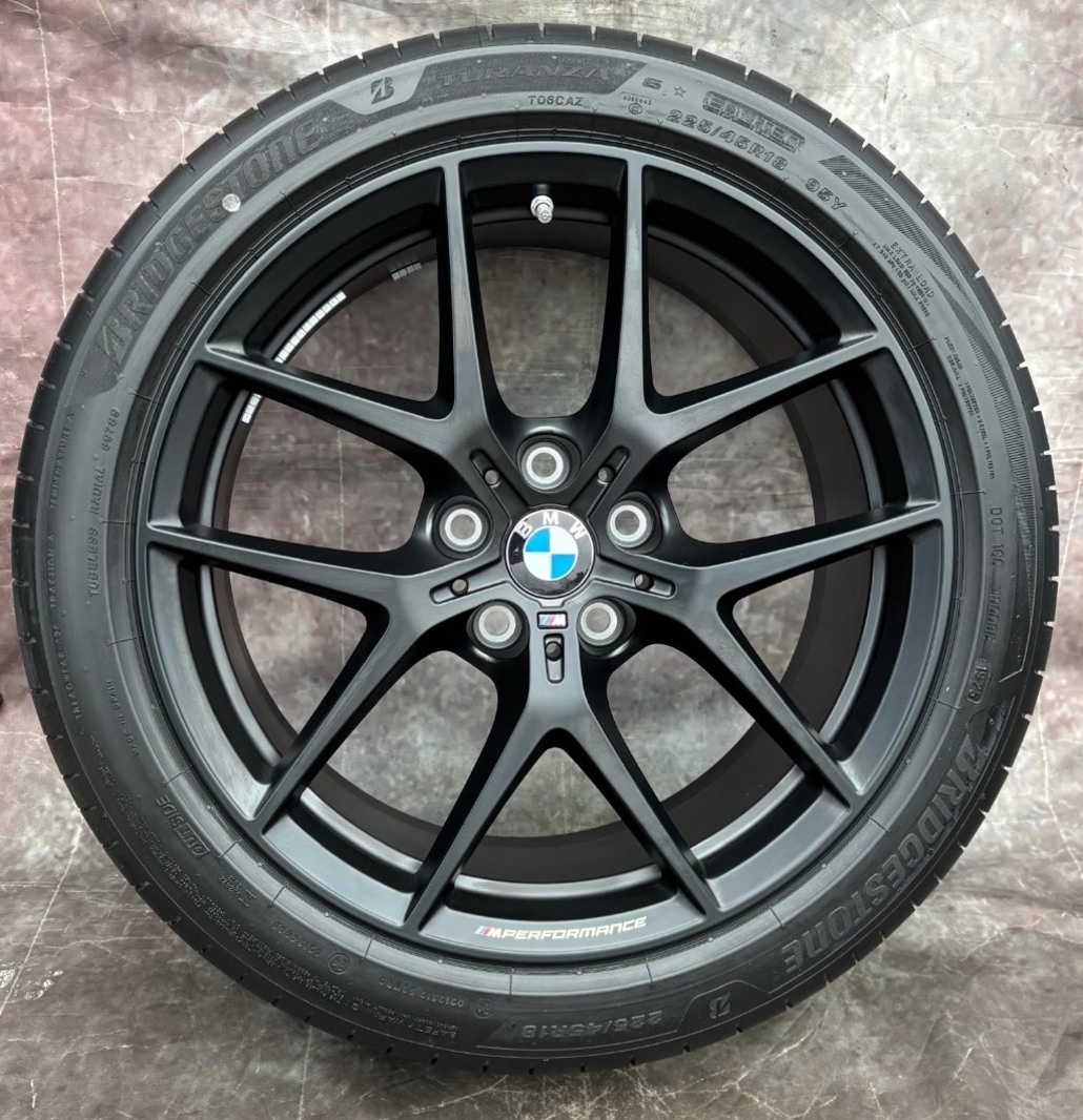 Letní top alu Bmw Performance 225/45R18 95Y