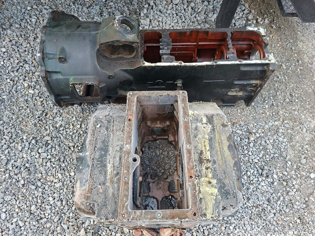 ponúkam obal prevodovky zetor