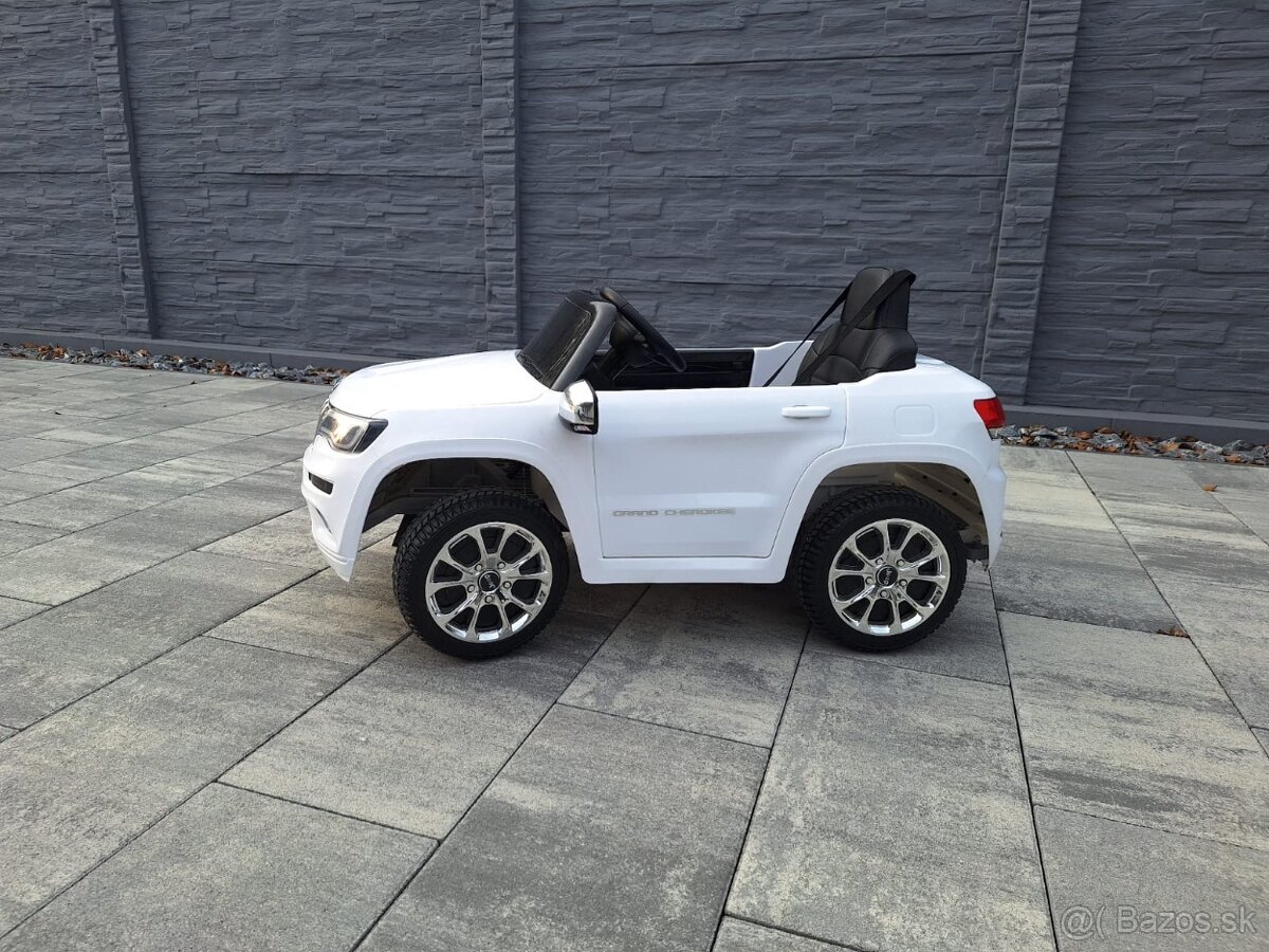 Detské elektricke autíčko