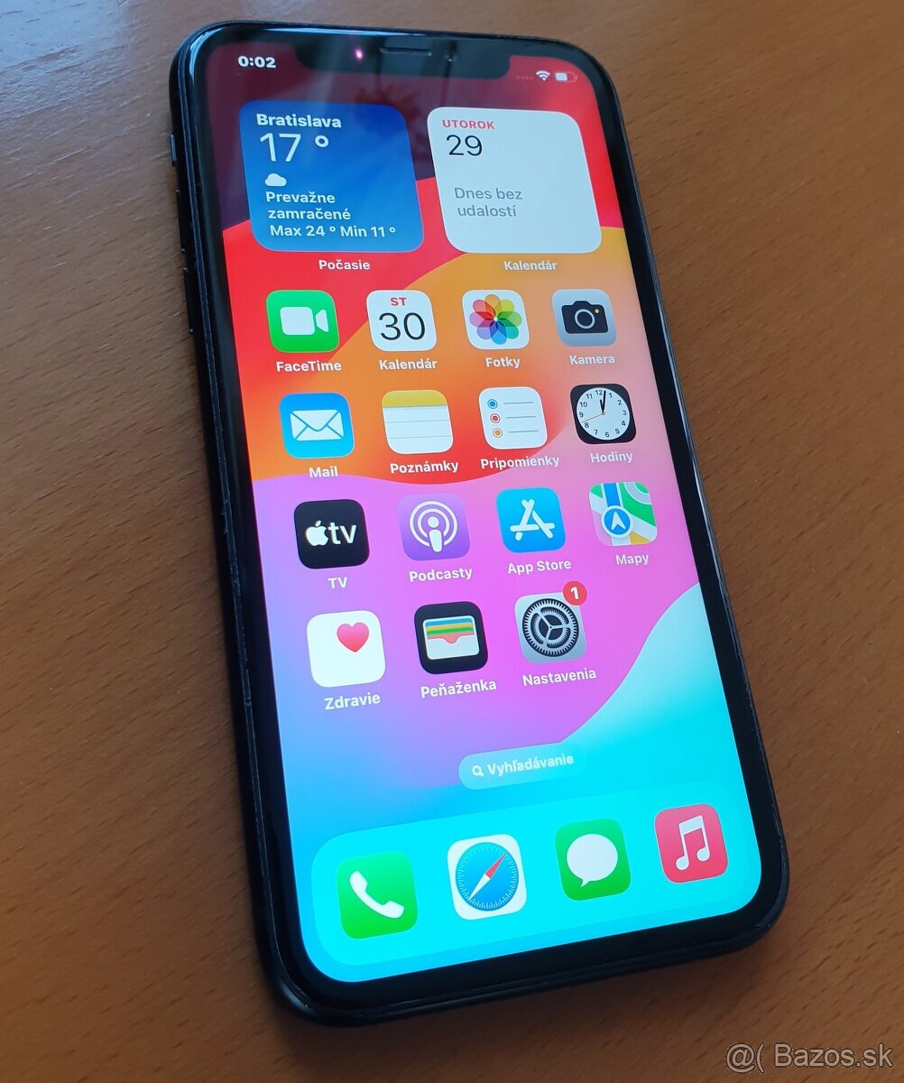 iPhone XR 64GB čierny veľmi pekný stav / super cena