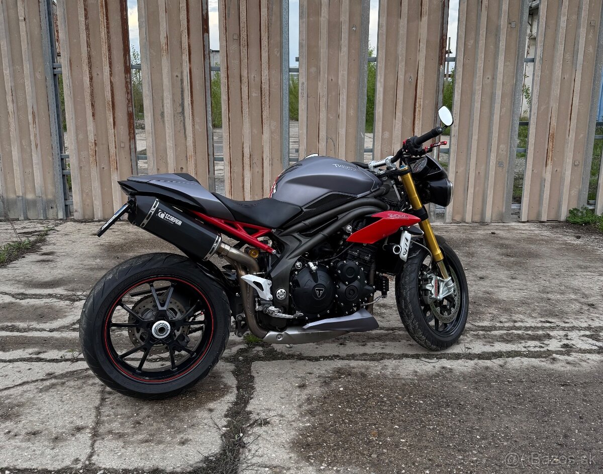 Triumph speed triple 1050 R