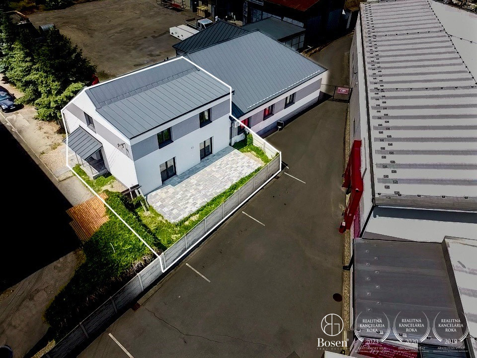 BOSEN | Moderná viacúčelová budova, Lučenec, 140m2