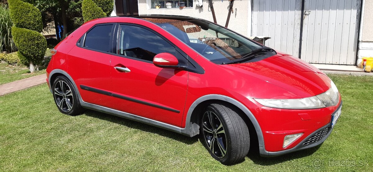 HONDA Civic 1.8 i-VTEC