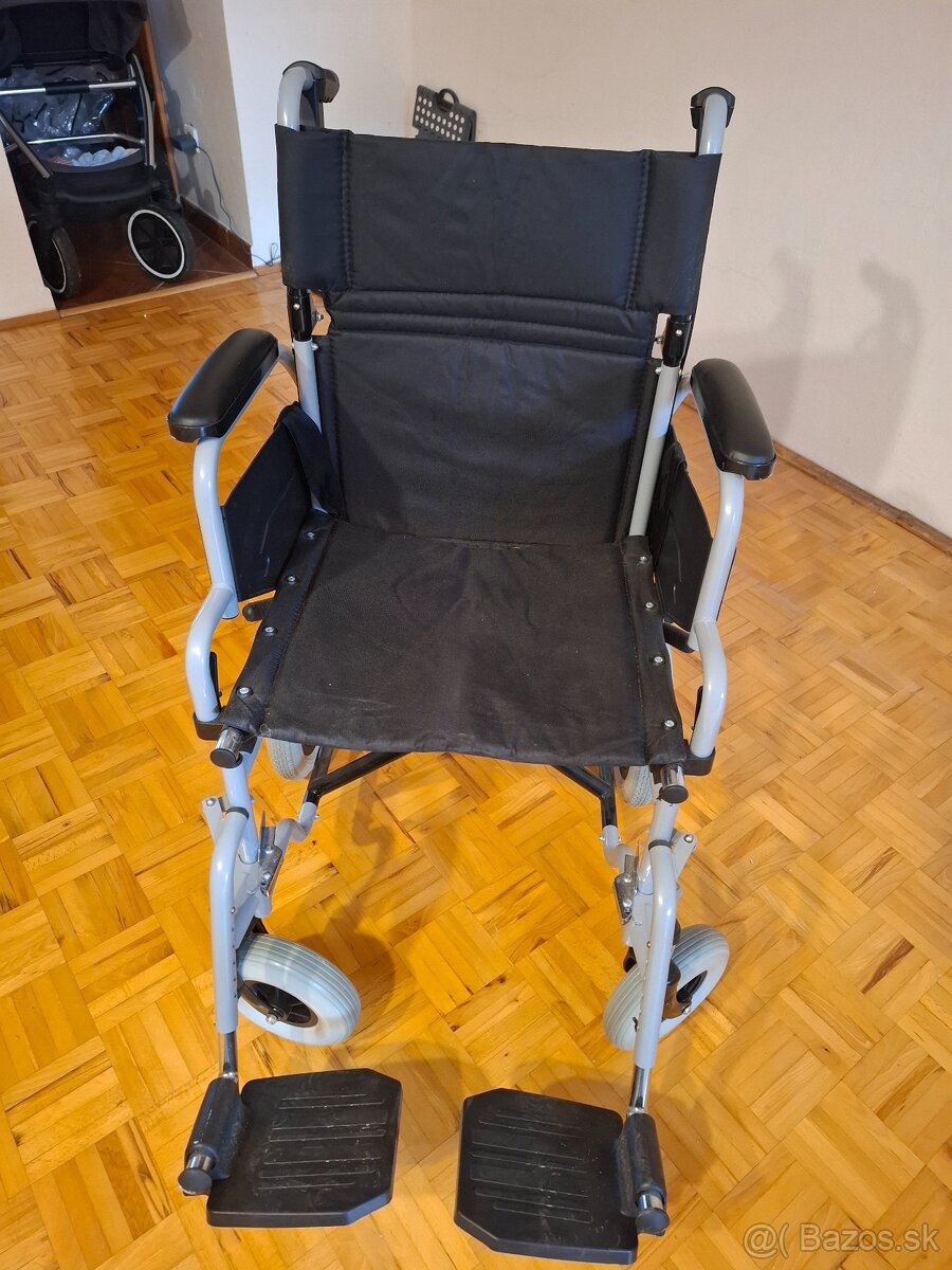 Invalidný vozík