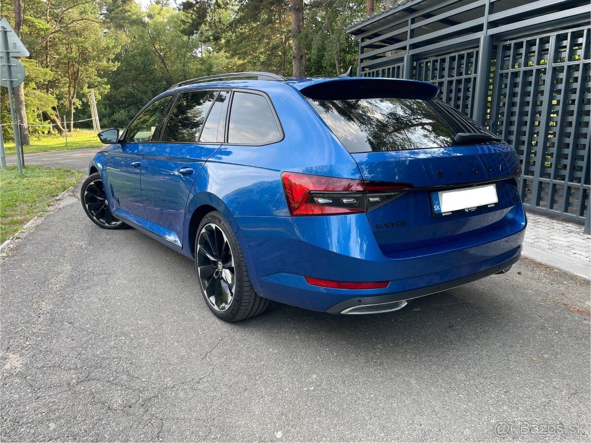 ŠKODA SUPERB iV COMBI TSI SPORTLINE