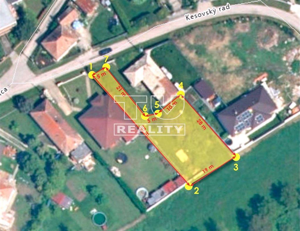 Stavebný pozemok v obci Mojmírovce