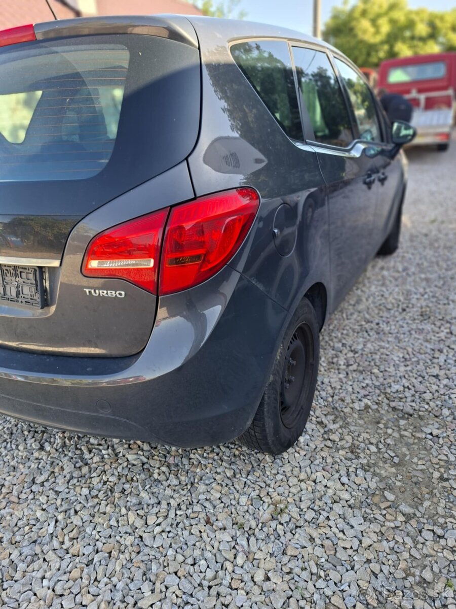 Rozpredám Opel Meriva B 1.4 Turbo 88kw B14NEL 2014