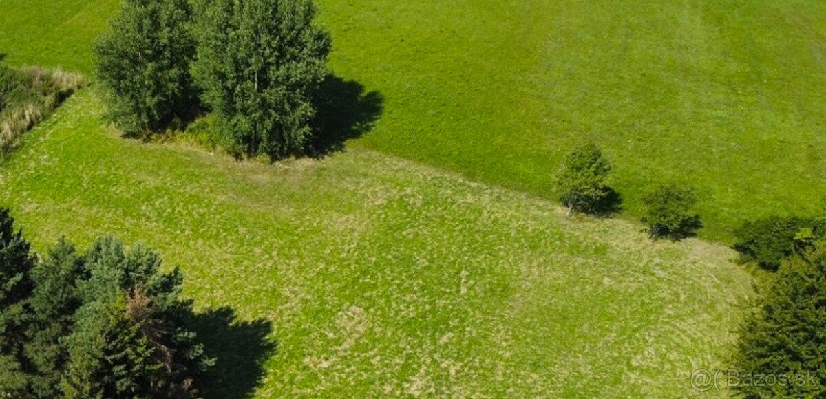 Stavebný pozemok v obci Sklené okres TR