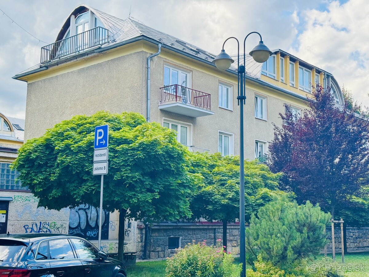 3-izbový podkrovný byt na predaj – 115 m², Hliny II, Ž