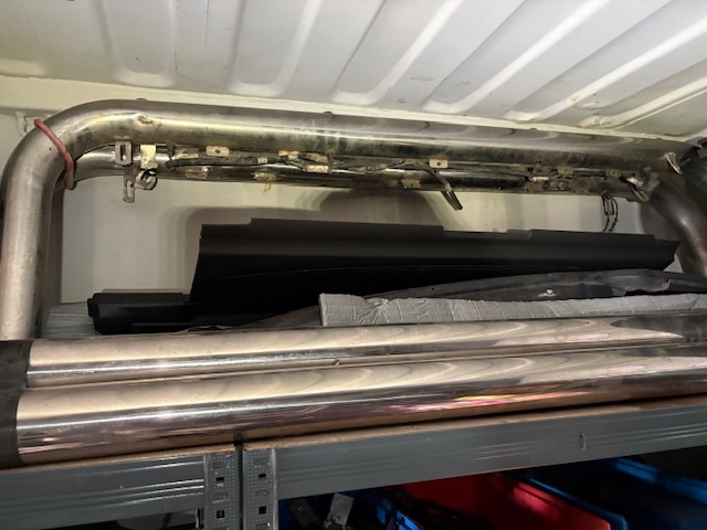 Predám zadný nárazník FORD RANGER