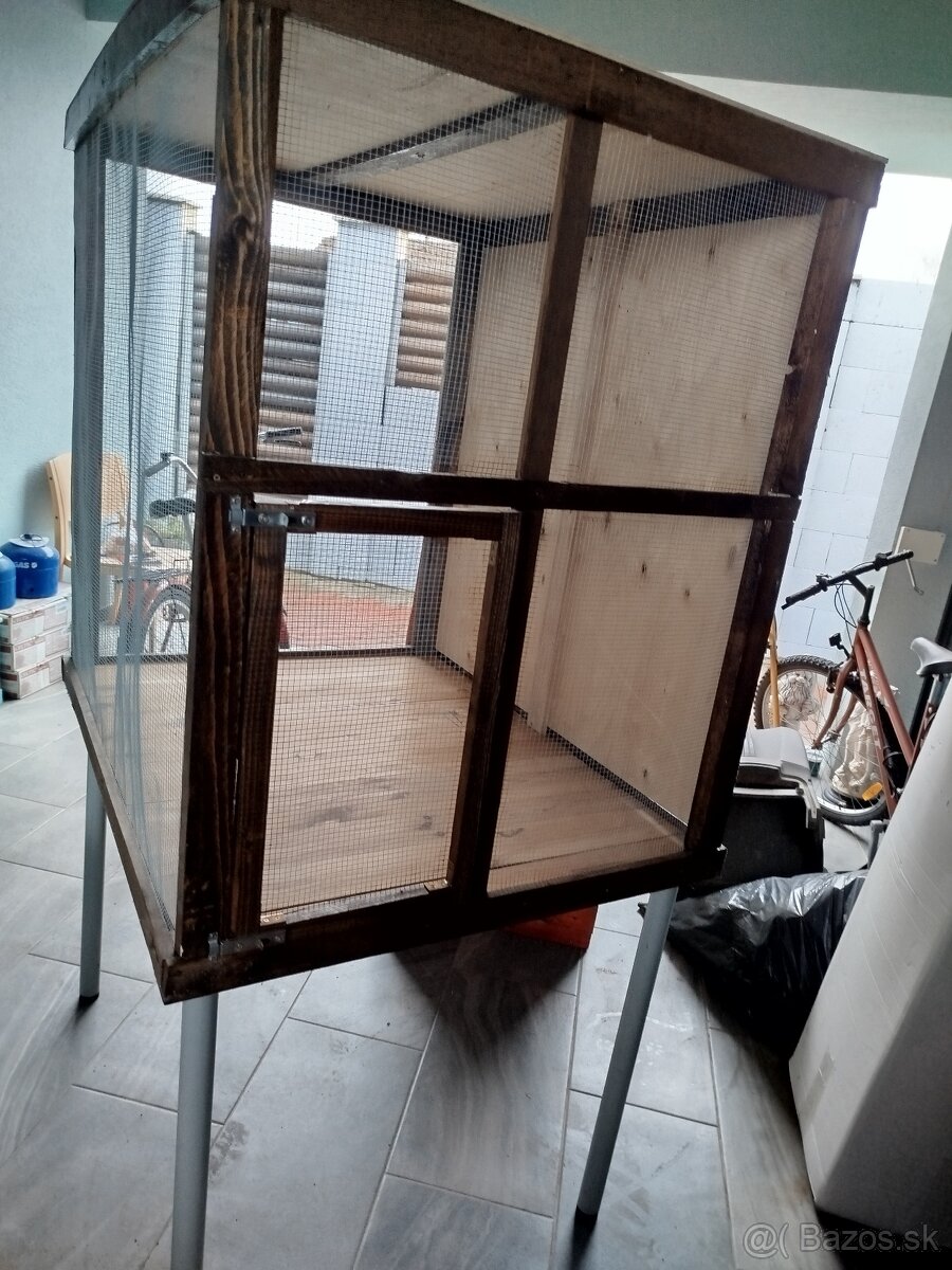 Veľká klietka pre drobné vtáctvo