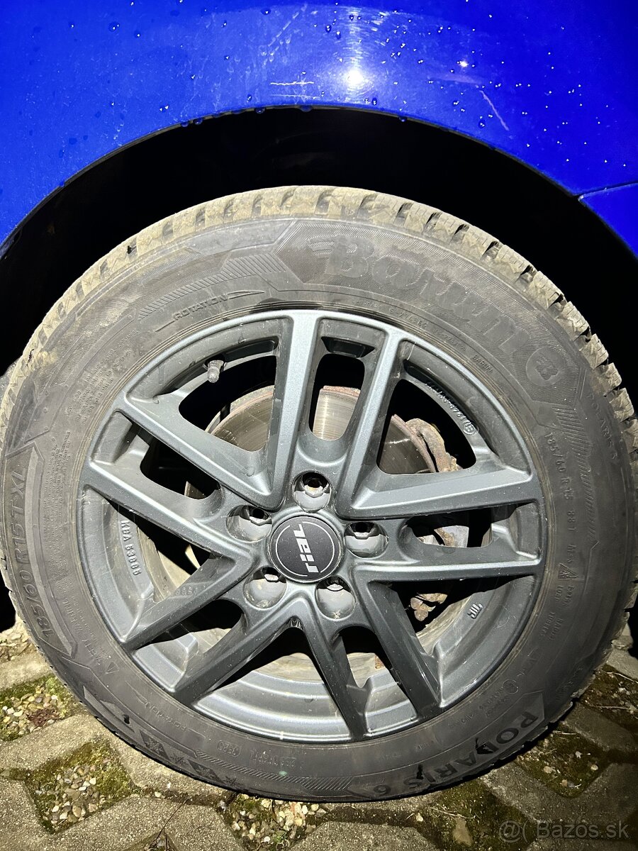 Predám 185/60R15