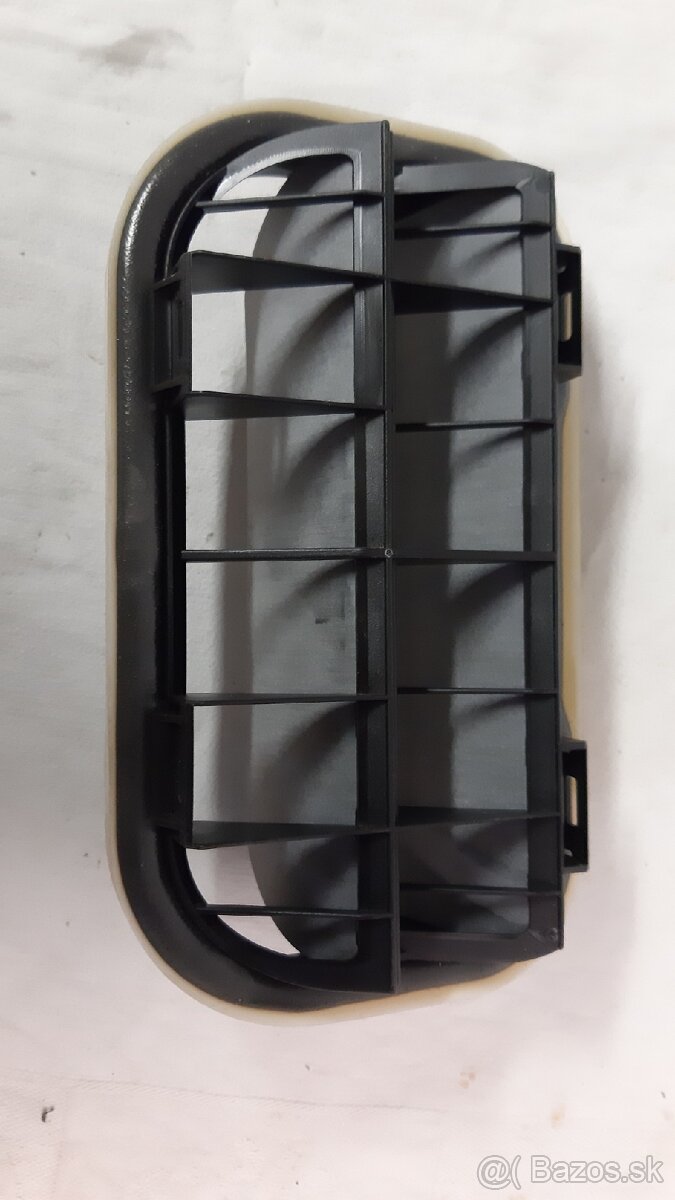 Mercedes A,B klasse, W169 245 odvetranie kufra