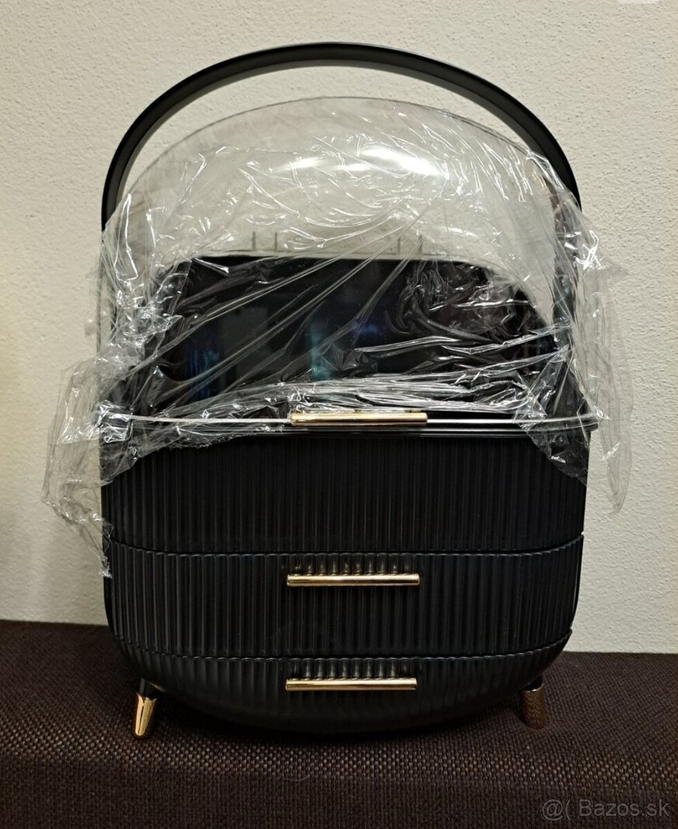Kozmetický organizer